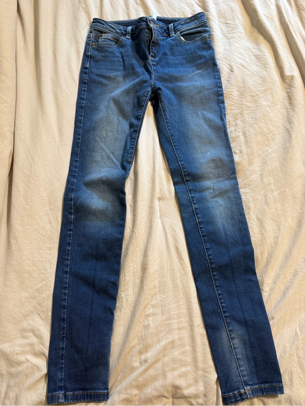 Vineyard Vines girls jeans